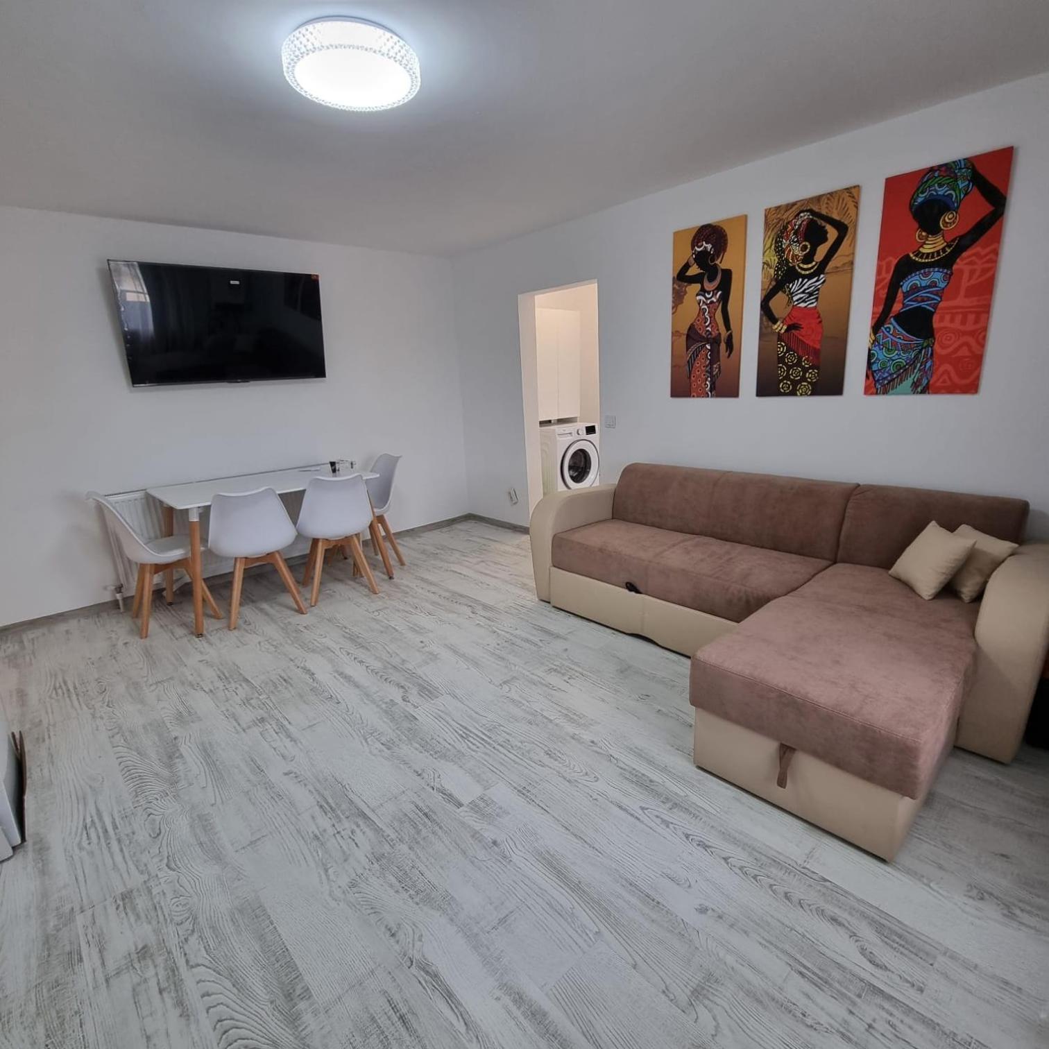 Lovely 2 Bedrooms Flat Cornelia- Central Corabia Bagian luar foto